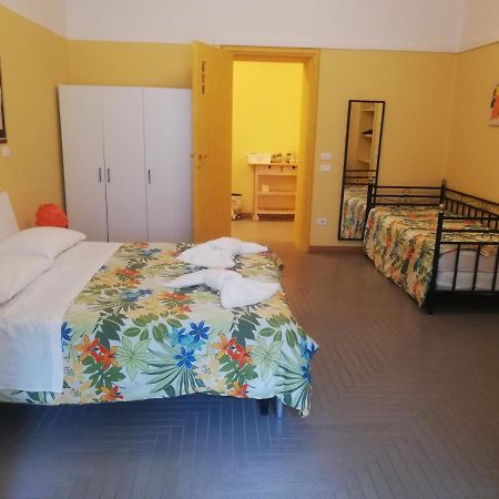Guesthouse Viale ベルガモ エクステリア 写真